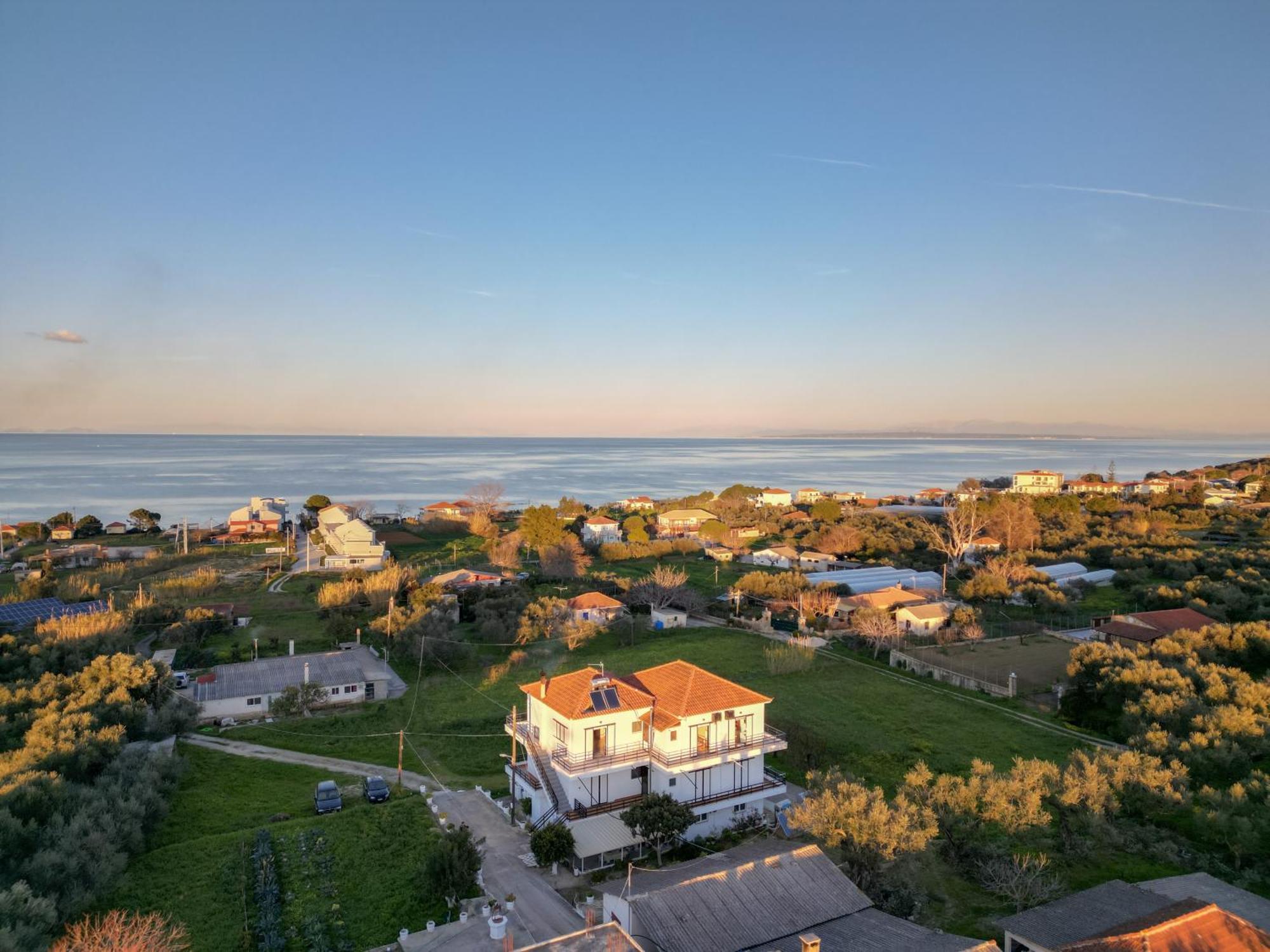 Kypseli Farmhouse Holiday home